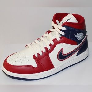 Nike Womens Air Jordan 1 Mid SE USA size 7